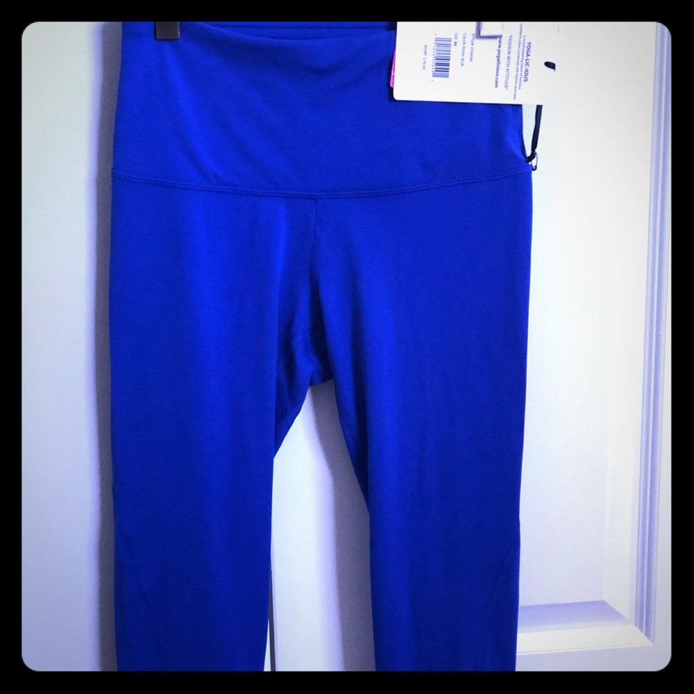 Yoga-Lic-Ious workout Capri leggings.